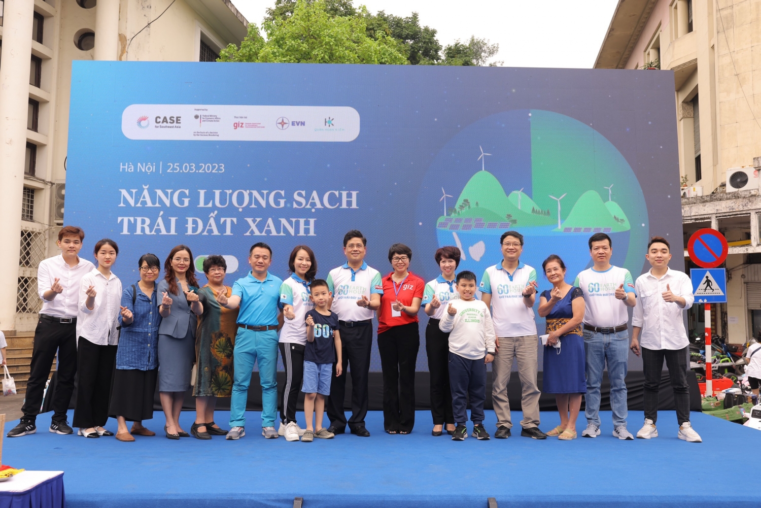  Hưởng ứng Giờ Trái đất năm 2023 “Năng lượng sạch – Trái đất xanh”