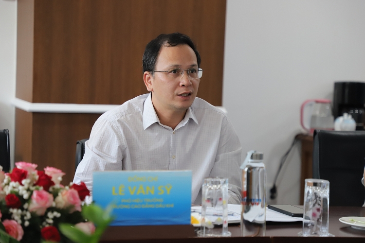 Hội Dầu khí Việt Nam ký thỏa thuận hợp tác với PV College
