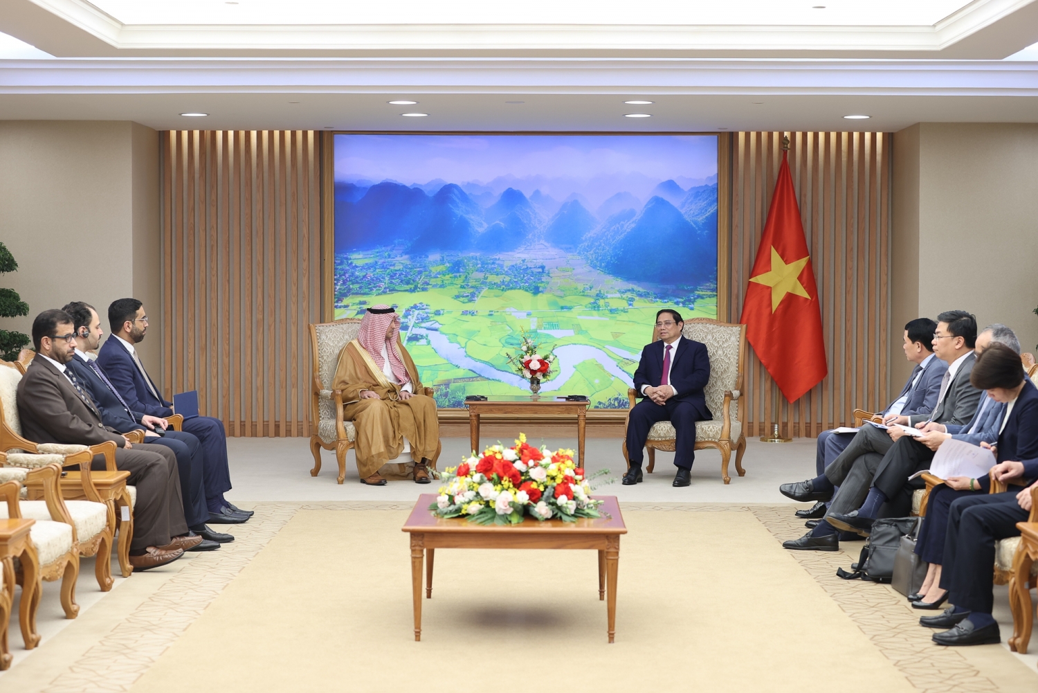 Việt Nam hoan nghênh các Quỹ đầu tư, Tập đoàn của Ả Rập Xê-út đến đầu tư Việt Nam hoan nghênh các Quỹ đầu tư, Tập đoàn của Ả Rập Xê-út đến đầu tư