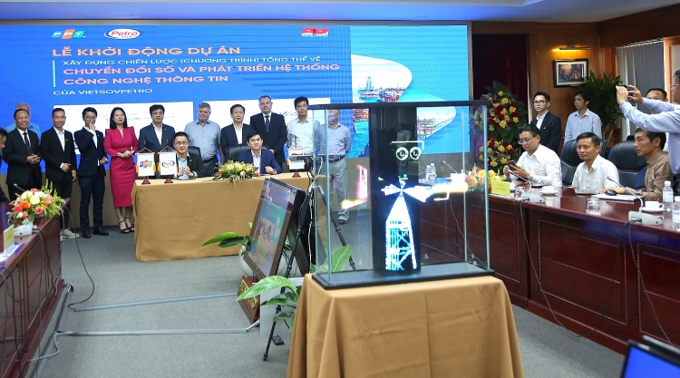 Vietsovpetro tổ chức Lễ Khởi động dự án xây dựng chiến lược tổng thể về chuyển đổi số và phát triển hạ tầng công nghệ thông tin Vietsovpetro tổ chức Lễ Khởi động dự án xây dựng chiến lược tổng thể về chuyển đổi số và phát triển hạ tầng công nghệ thông tin