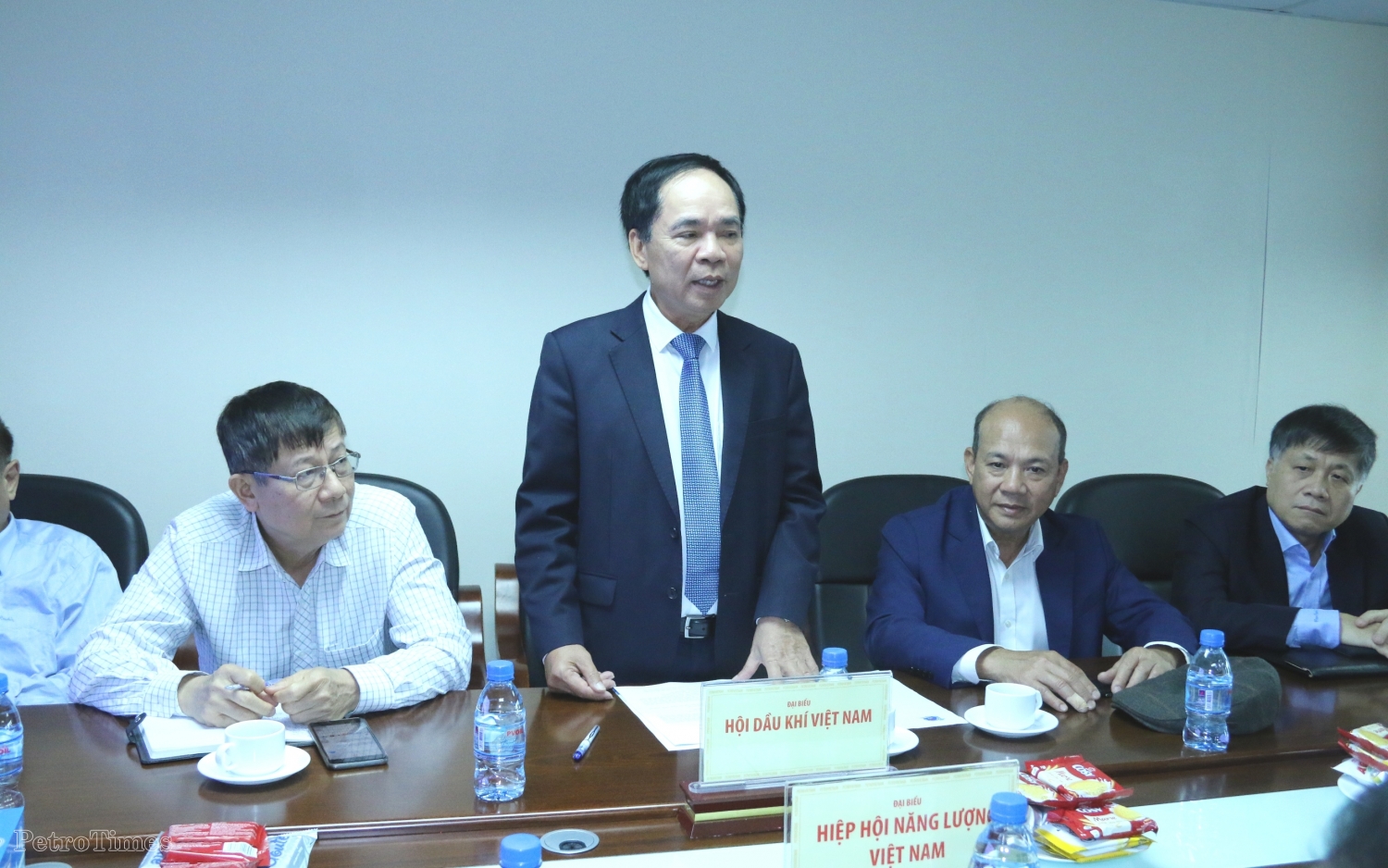 Hội Dầu khí Việt Nam và Hiệp hội Năng lượng Việt Nam ký kết thỏa thuận hợp tác