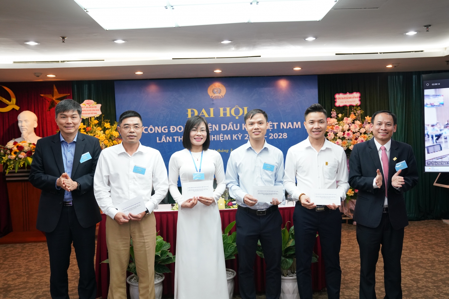 Công đoàn VPI khen thưởng các câu lạc bộ văn hóa thể thao có thành tích xuất sắc trong nhiệm kỳ 2018 - 2023