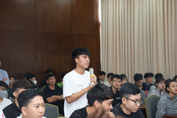 PVU tổ chức buổi đối thoại giữa Ban giám hiệu và đoàn viên, sinh viên