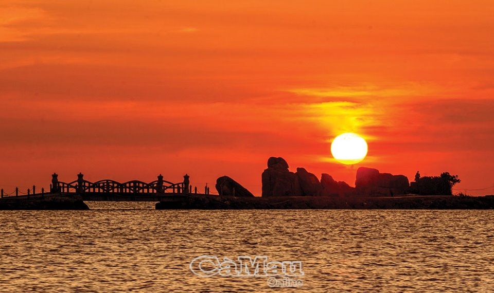 Hòn đảo hơn 100 triệu năm trên biển Tây Cà Mau