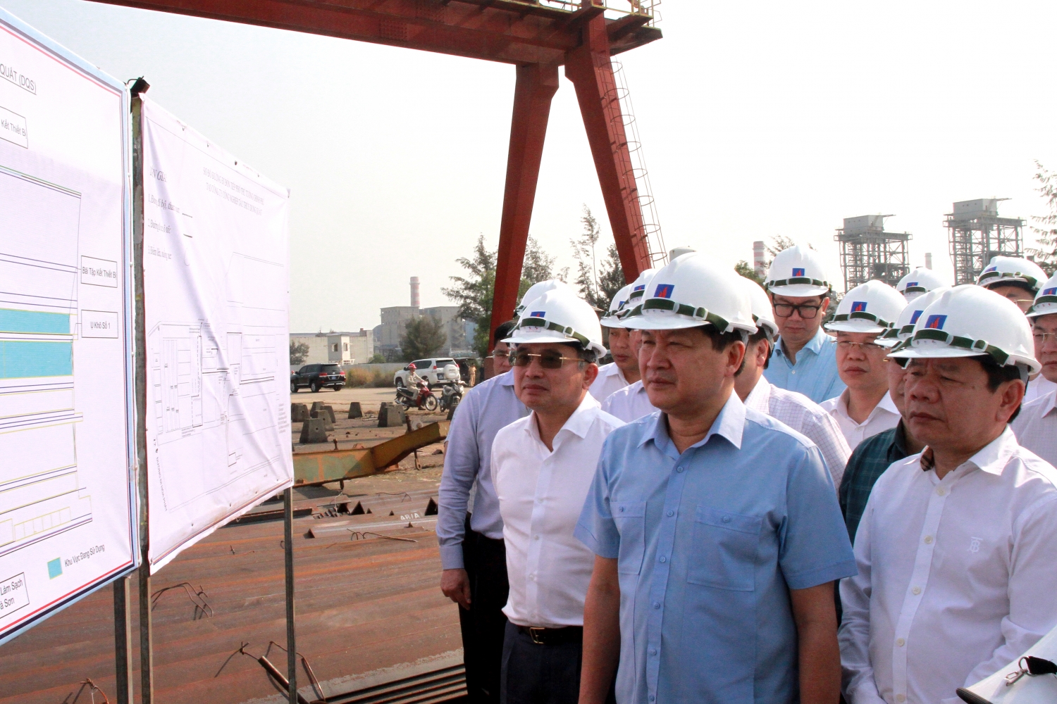 Phó Thủ tướng Lê Minh Khái: Sớm hoàn thiện đề án xử lý các tồn tại ở DQS
