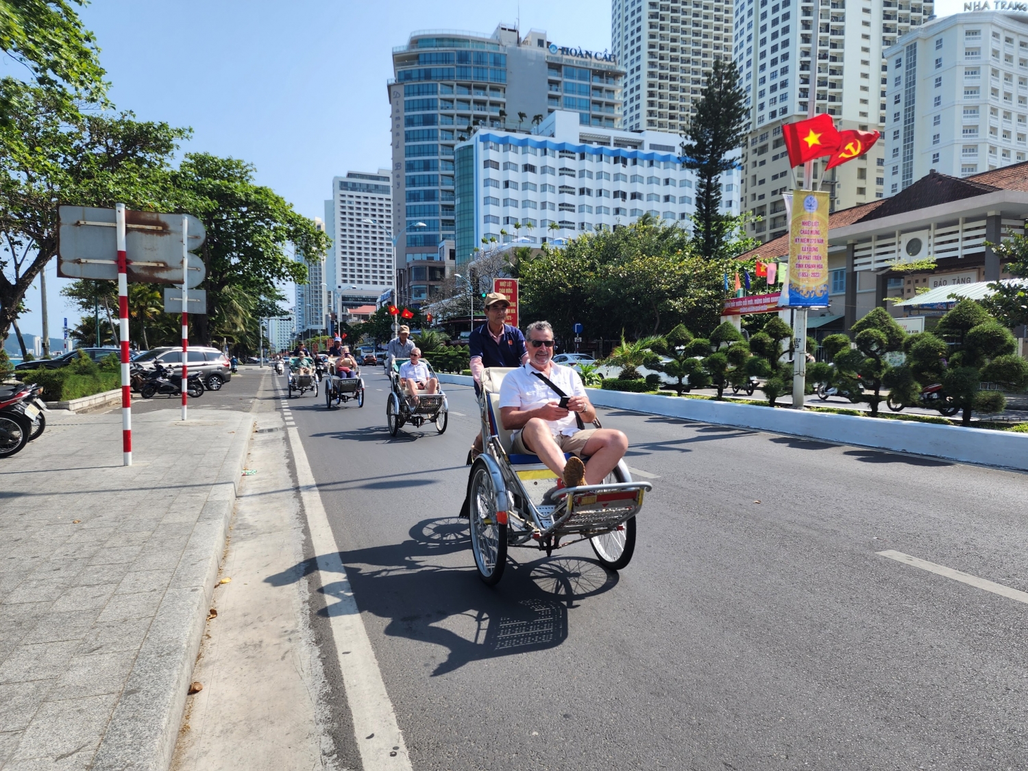 Khánh Hòa đón tàu biển thứ 6 trong năm Khánh Hòa đón tàu biển thứ 6 trong năm