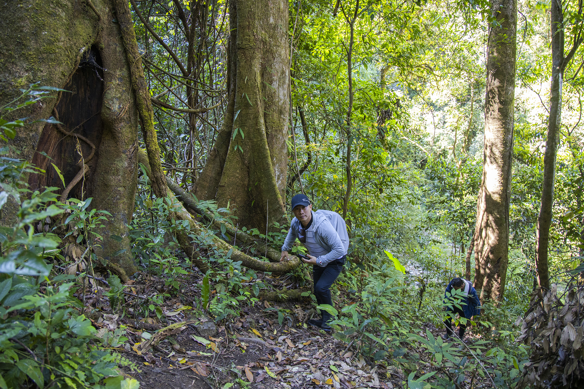Khám phá thác Siu Puông