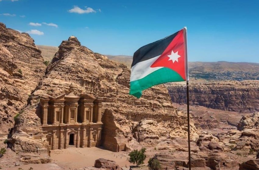 Iraq ngừng xuất khẩu dầu thô đến Jordan trong tháng 4