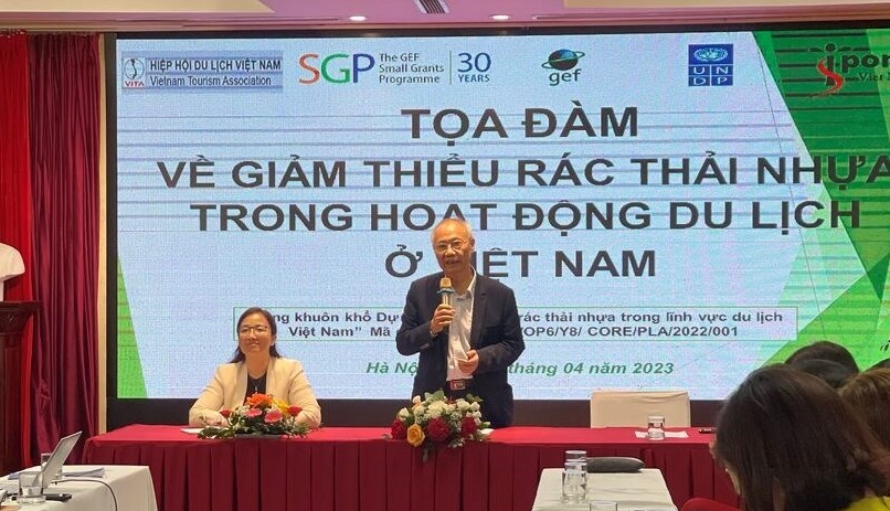 Rác thải nhựa đang đe dọa trực tiếp đến ngành du lịch Việt Nam