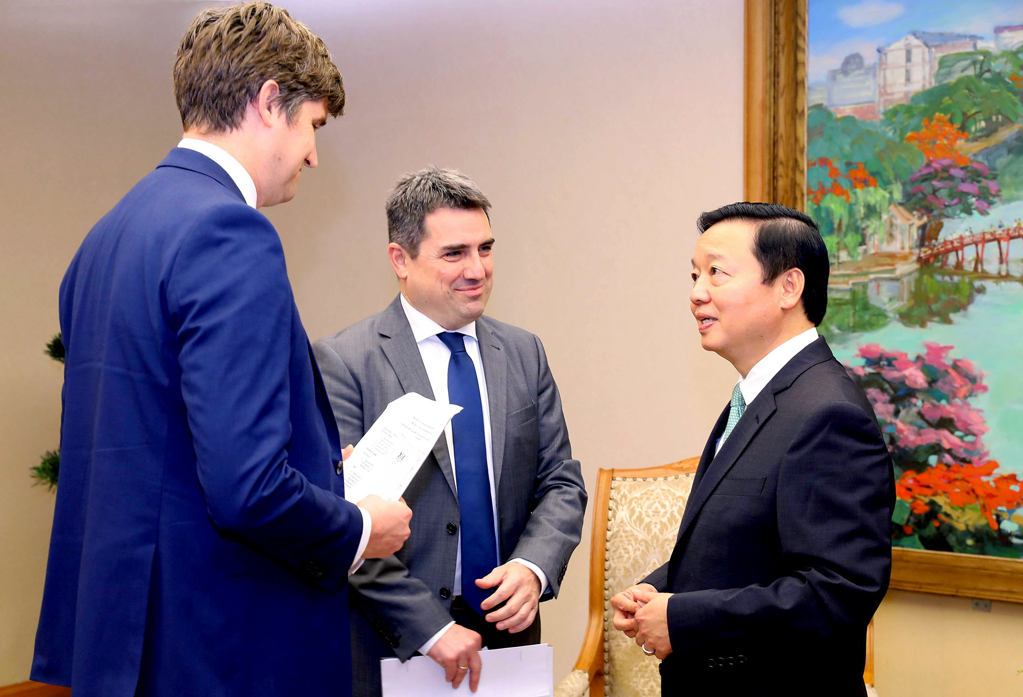 Chuyển đổi năng lượng không chỉ bằng những cam kết mạnh mẽ Chuyển đổi năng lượng không chỉ bằng những cam kết mạnh mẽ