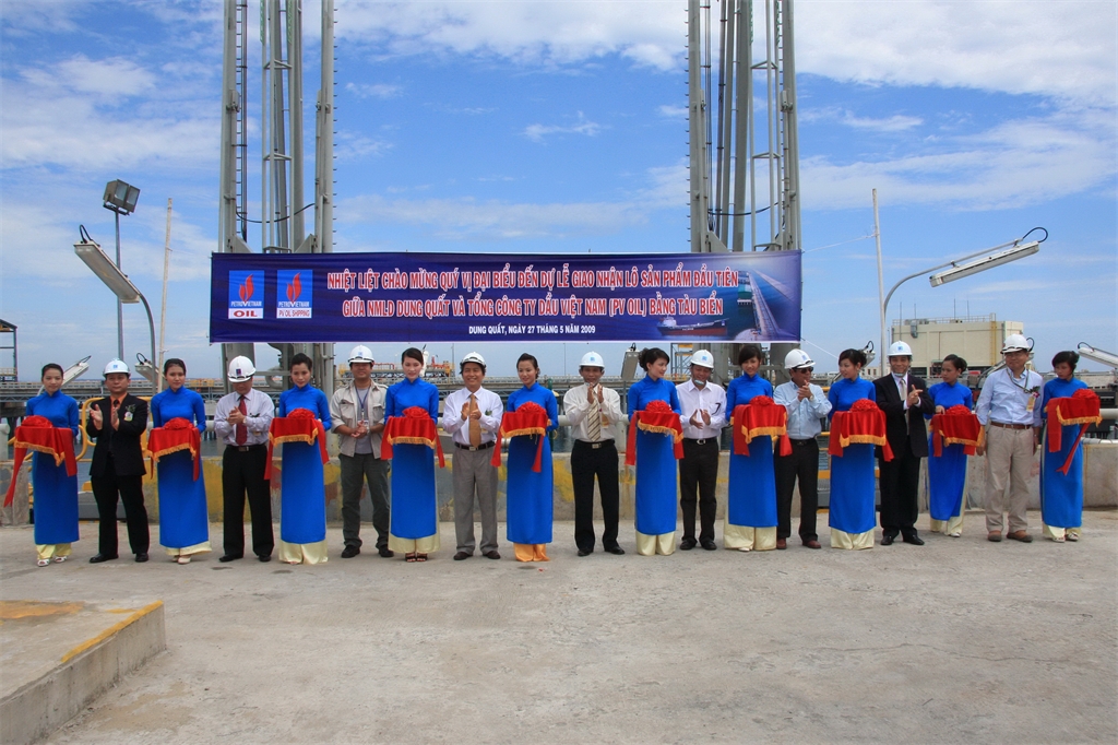 Xây dựng, thử nghiệm vận hành và nghiệm thu NMLD Dung Quất