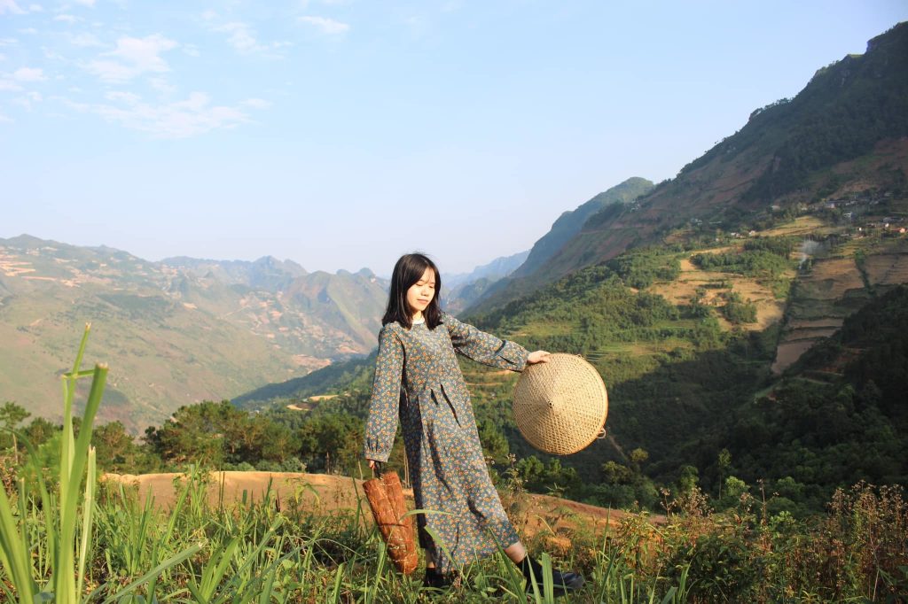 Lạc vào làng cổ trăm năm tuổi ở Hà Giang
