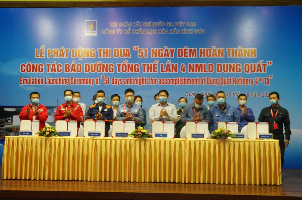 Không ngừng nỗ lực, đạt những cột mốc mới