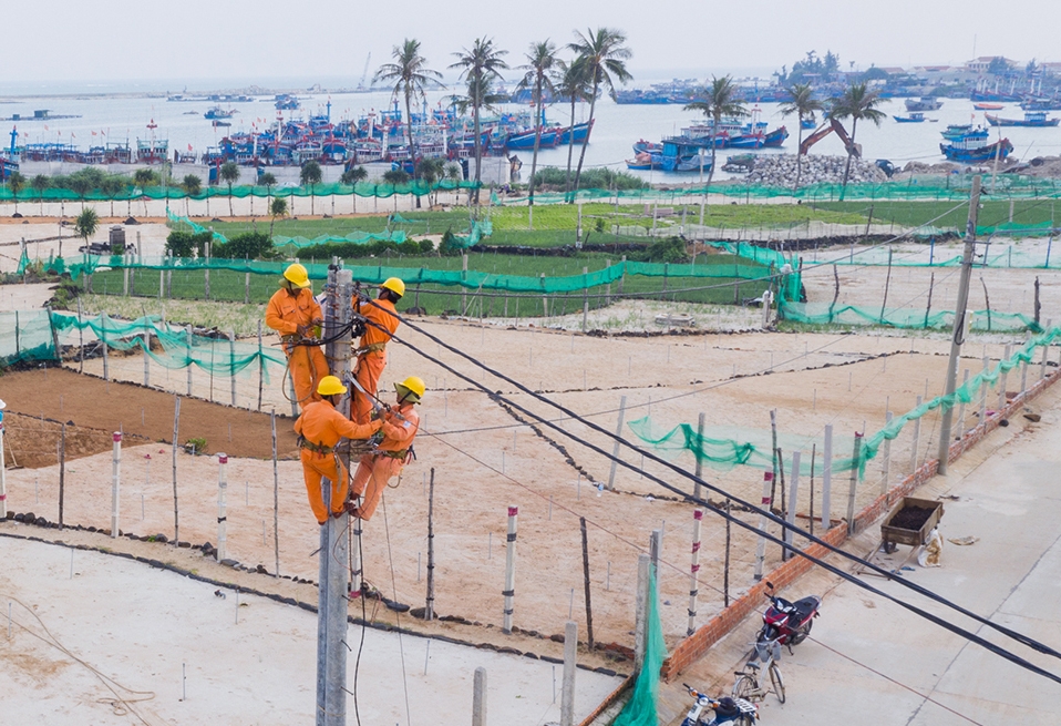 EVN đã thể hiện xuất sắc vai trò, trách nhiệm của doanh nghiệp nhà nước khi chịu lỗ lớn để các đảo xa có điện ổn định với giá điện thấp