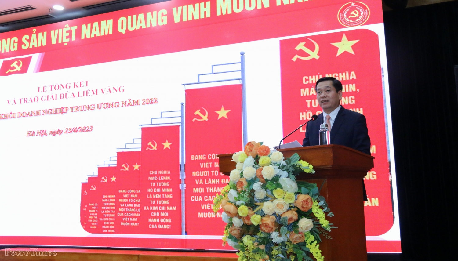Đảng ủy Khối Doanh nghiệp Trung ương tổng kết và trao Giải Búa liềm vàng năm 2022