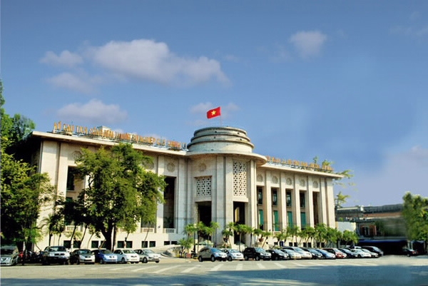 Tin tức kinh tế ngày 3/5: NHNN trình phê duyệt 4 ngân hàng được kiểm soát đặc biệt Tin tức kinh tế ngày 3/5: NHNN trình phê duyệt 4 ngân hàng được kiểm soát đặc biệt
