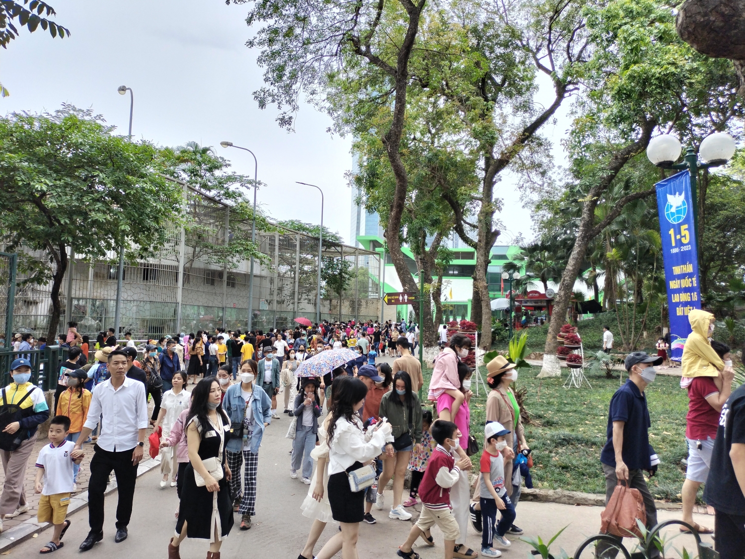 Hà Nội đón gần 720 nghìn lượt du khách dịp nghỉ lễ 30/4 - 1/5