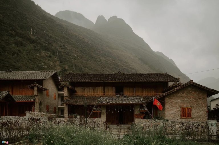 Ngôi làng H’Mông đẹp như phim trường ở Hà Giang