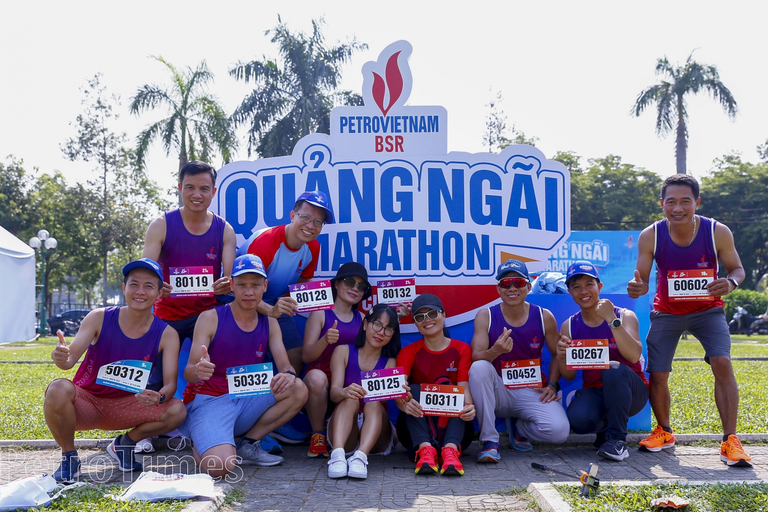 Đông đảo VĐV đến sớm để nhận số Bib của Giải chạy Quảng Ngãi Marathon - Cúp BSR năm 2023