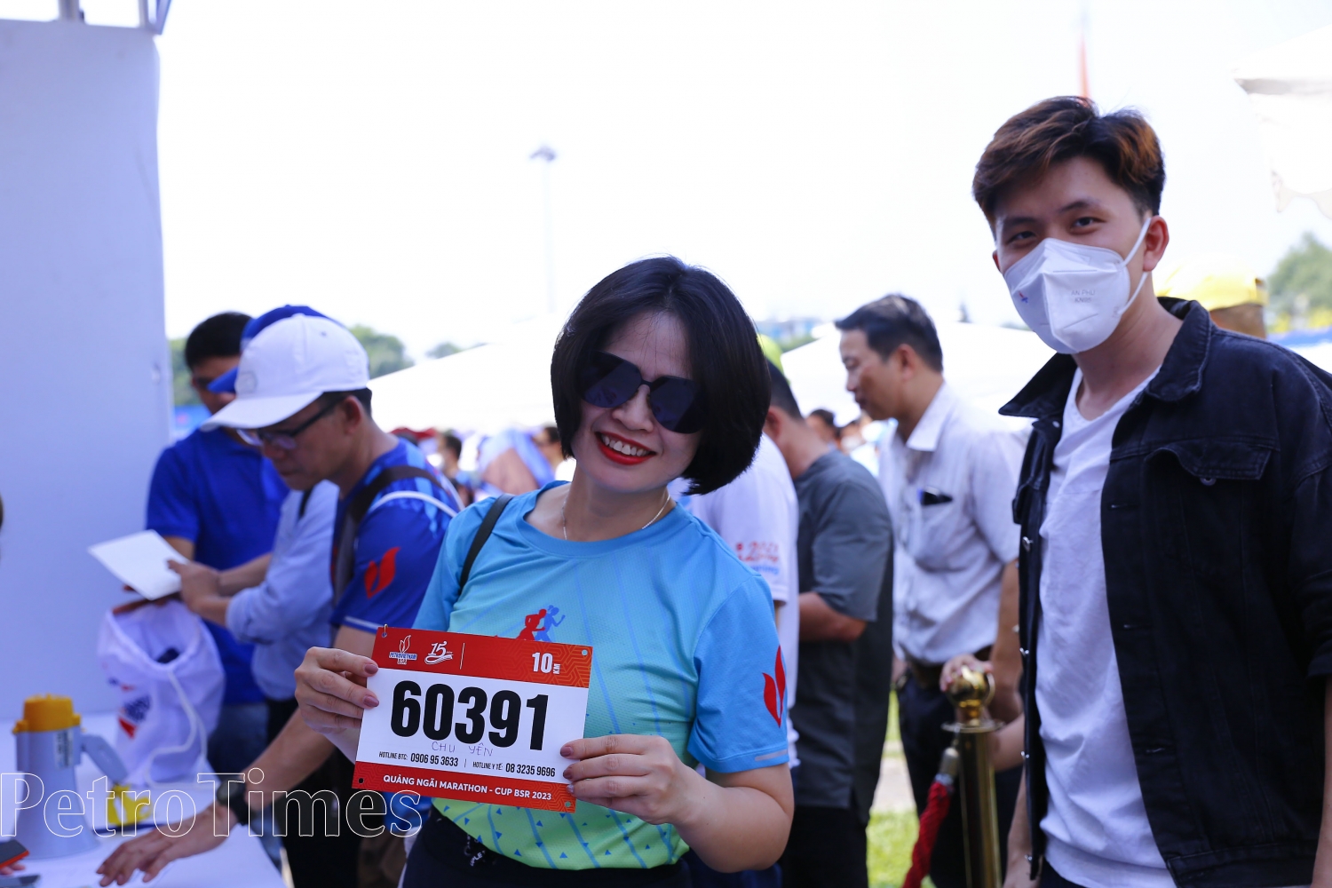 Đông đảo VĐV đến sớm để nhận số Bib của Giải chạy Quảng Ngãi Marathon - Cúp BSR năm 2023