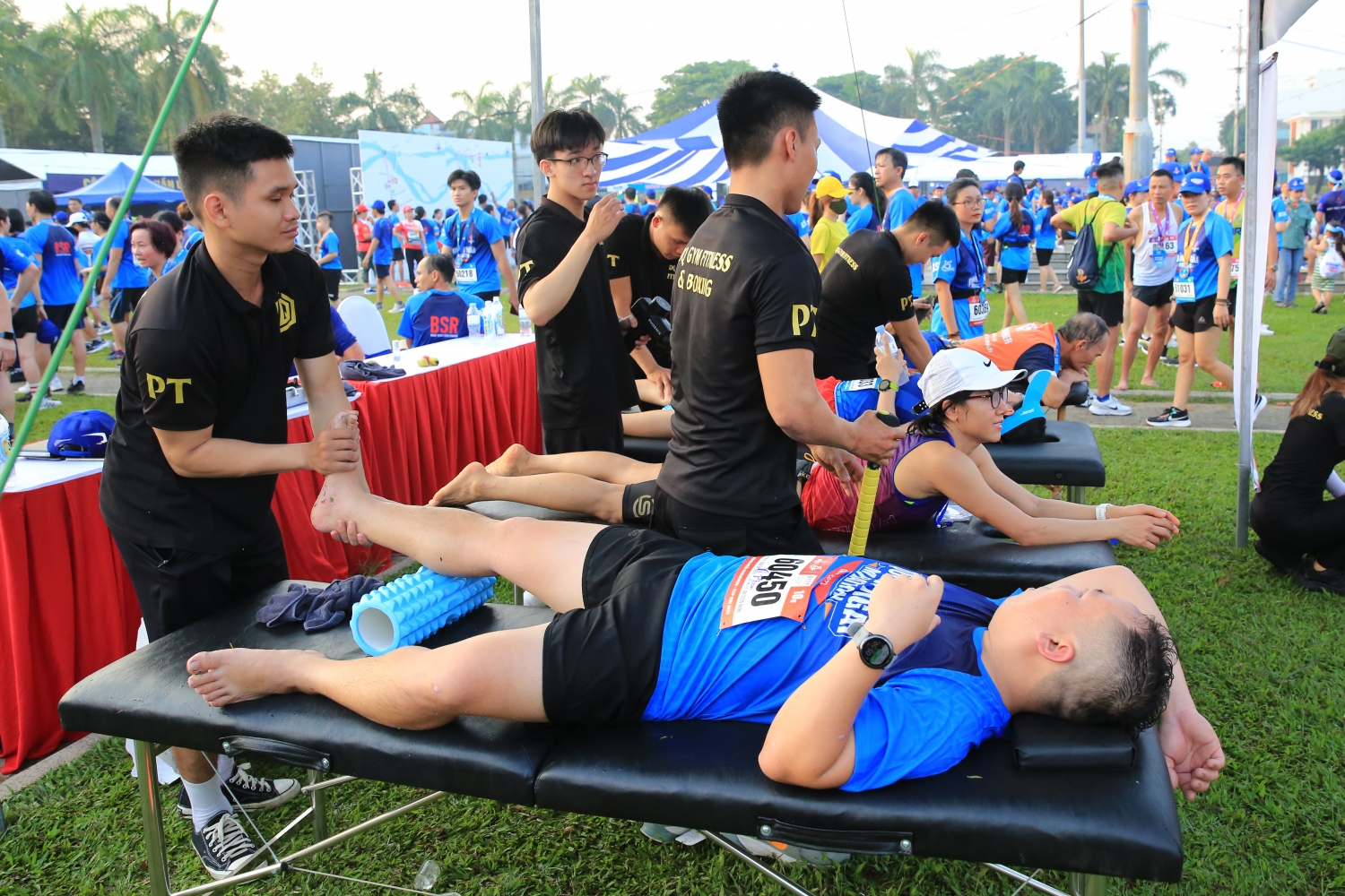 Hơn 2.000 VĐV hoàn thành đường chạy tại Marathon Quảng Ngãi  - CUP BSR