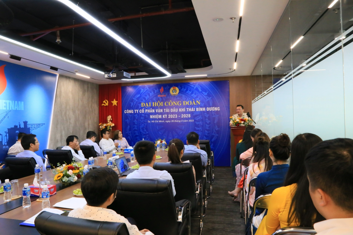Đồng chí Nguyễn Quốc Thịnh, Chủ tịch Công đoàn PVTrans phát biểu tại Đại hội Đồng chí Nguyễn Quốc Thịnh, Chủ tịch Công đoàn PVTrans phát biểu tại Đại hội