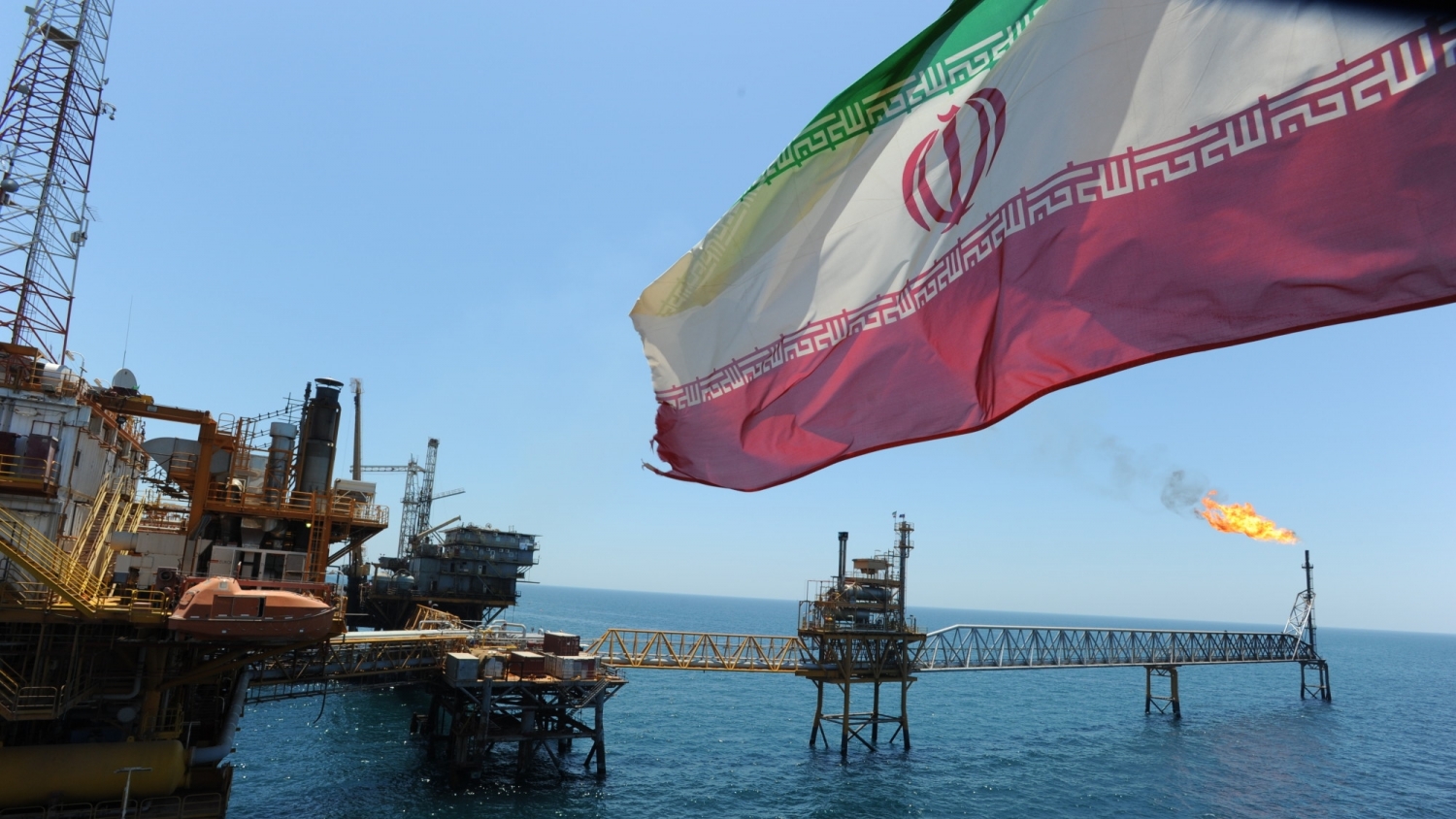 Các đòn trừng phạt của Mỹ lên dầu thô Iran không còn hiệu nghiệm