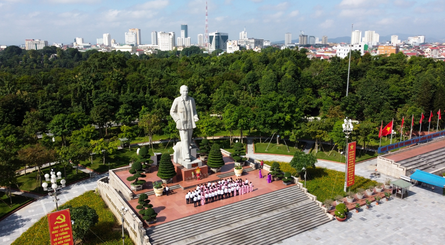Nghệ An: Nhiều hoạt động đặc sắc tại Lễ hội Làng Sen năm 2023 Nghệ An: Nhiều hoạt động đặc sắc tại Lễ hội Làng Sen năm 2023