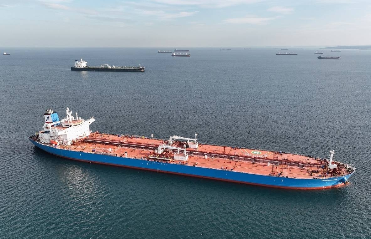 Giá cước siêu tàu dầu giảm mạnh sau cắt giảm sản lượng của OPEC Giá cước siêu tàu dầu giảm mạnh sau cắt giảm sản lượng của OPEC