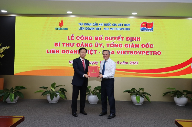 Công bố quyết định Bí thư Đảng ủy, Tổng Giám đốc Vietsovpetro