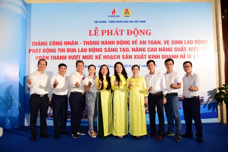 Người lao động PVU được tôn vinh các danh hiệu Dầu khí tiêu biểu và nhận nhiều giải thưởng của Giải chạy bộ online “Xuân Dầu khí 2023”