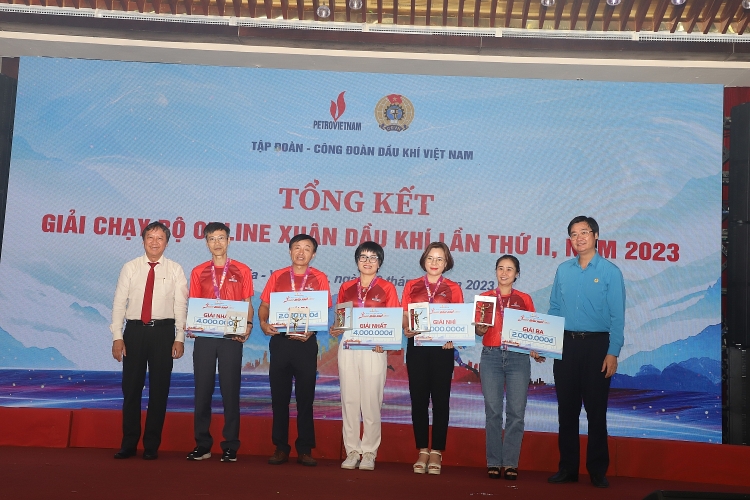 Người lao động PVU được tôn vinh các danh hiệu Dầu khí tiêu biểu và nhận nhiều giải thưởng của Giải chạy bộ online “Xuân Dầu khí 2023”