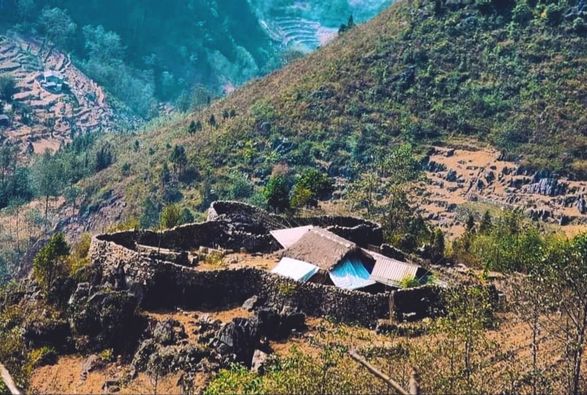 Hà Giang: Nét đẹp của những hàng rào đá