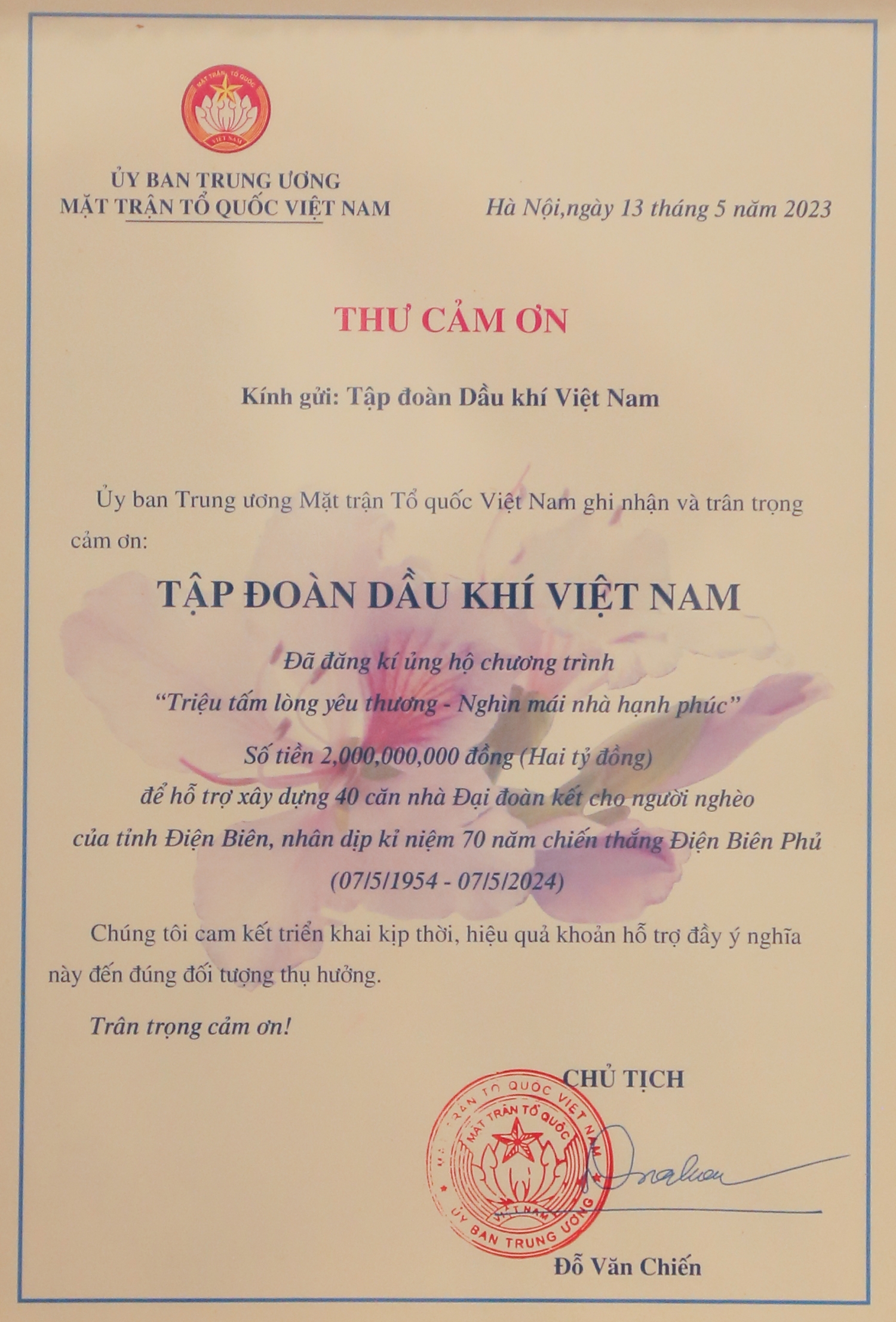 Petrovietnam trao ủng hộ 2 tỷ đồng xây dựng nhà Đại đoàn kết cho hộ nghèo của tỉnh Điện Biên