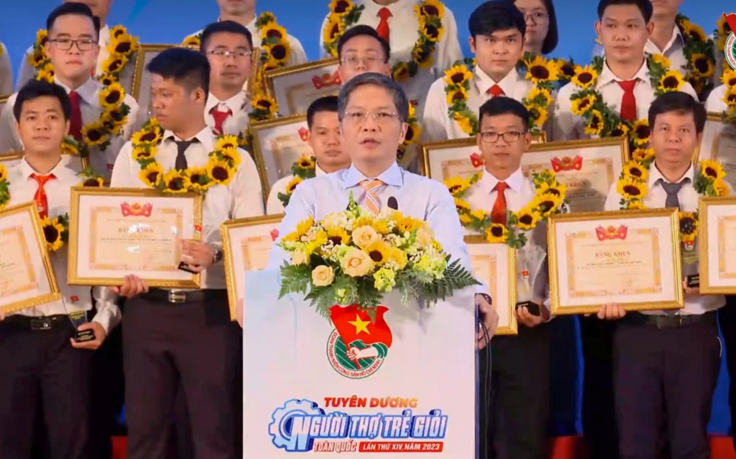7 gương mặt Dầu khí được tuyên dương “Người thợ trẻ giỏi” toàn quốc lần XIV 7 gương mặt Dầu khí được tuyên dương “Người thợ trẻ giỏi” toàn quốc lần XIV