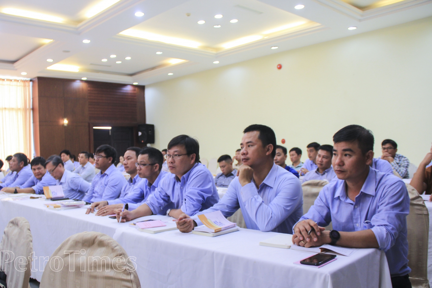Khai giảng lớp học nhận thức Đảng tại khu vực Quảng Ngãi từ ngày 17-21/5/2023 Khai giảng lớp bồi dưỡng nhận thức về Đảng tại khu vực Quảng Ngãi từ ngày 17-21/5/2023