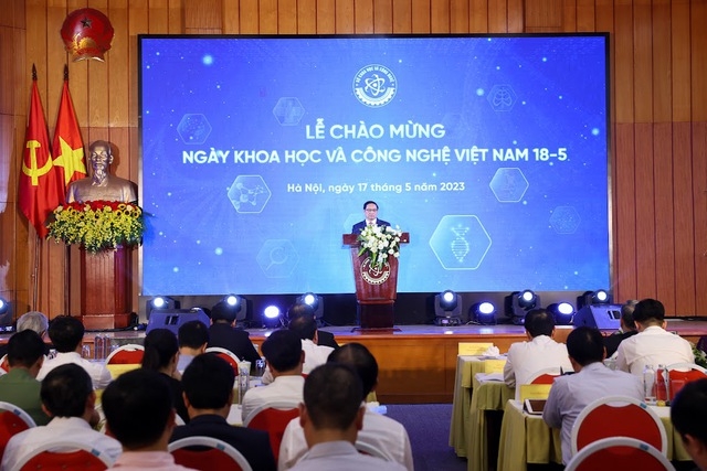 Thủ tướng: Đầu tư cho nhân lực khoa học và công nghệ là đầu tư cho phát triển bền vững