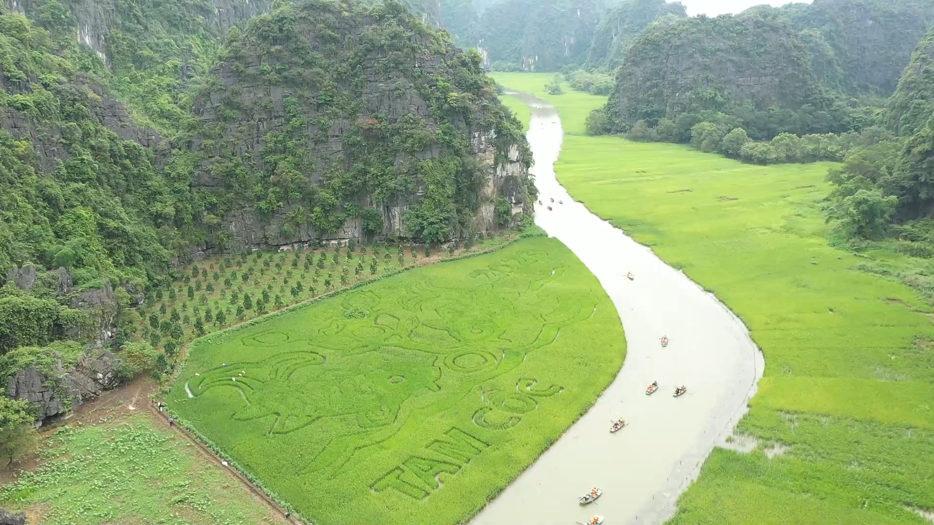 Ninh Bình: Tam Cốc - Bích Động xây dựng điểm đến văn minh du lịch