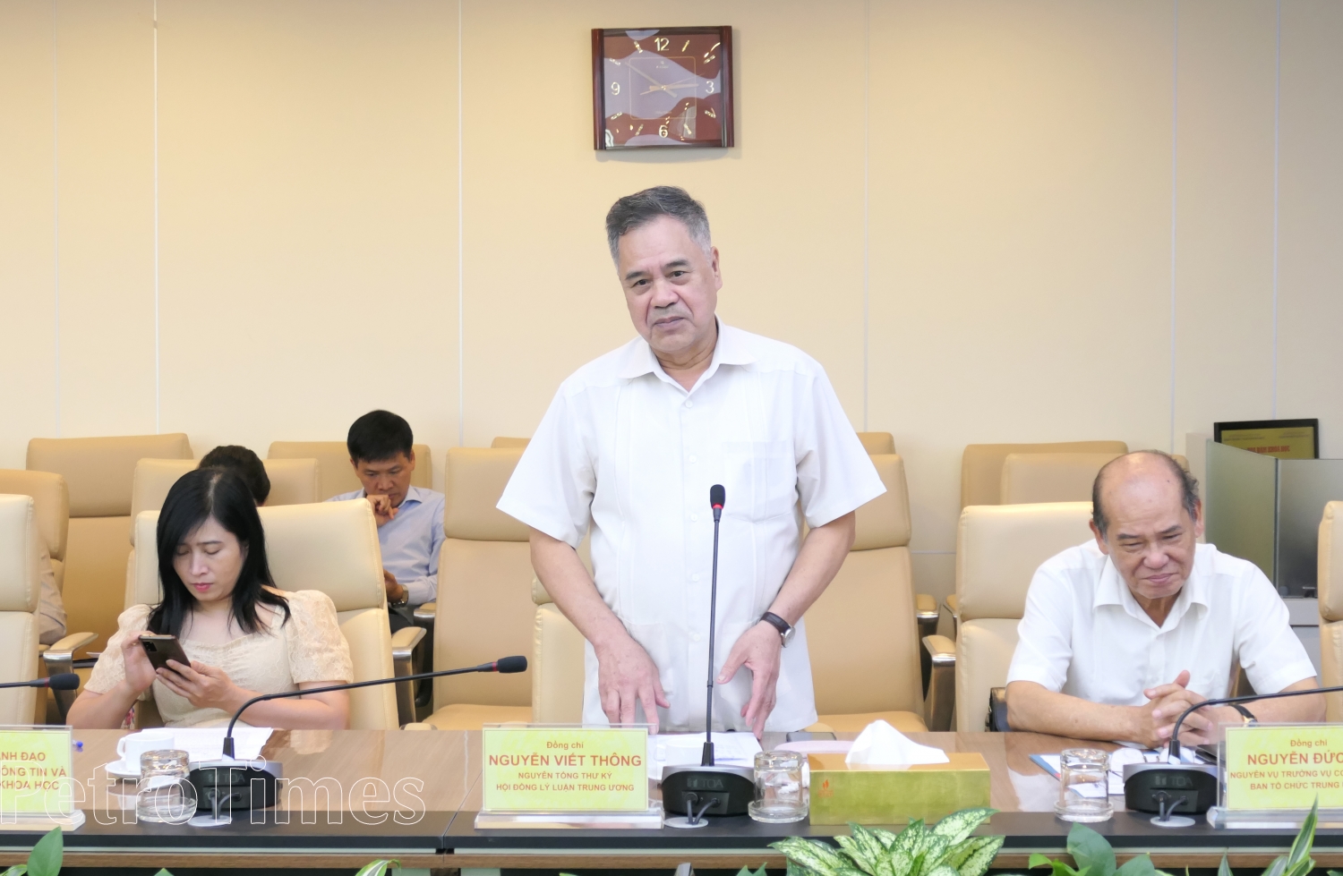 Kiên quyết, kiên trì đấu tranh phòng, chống tham nhũng, tiêu cực