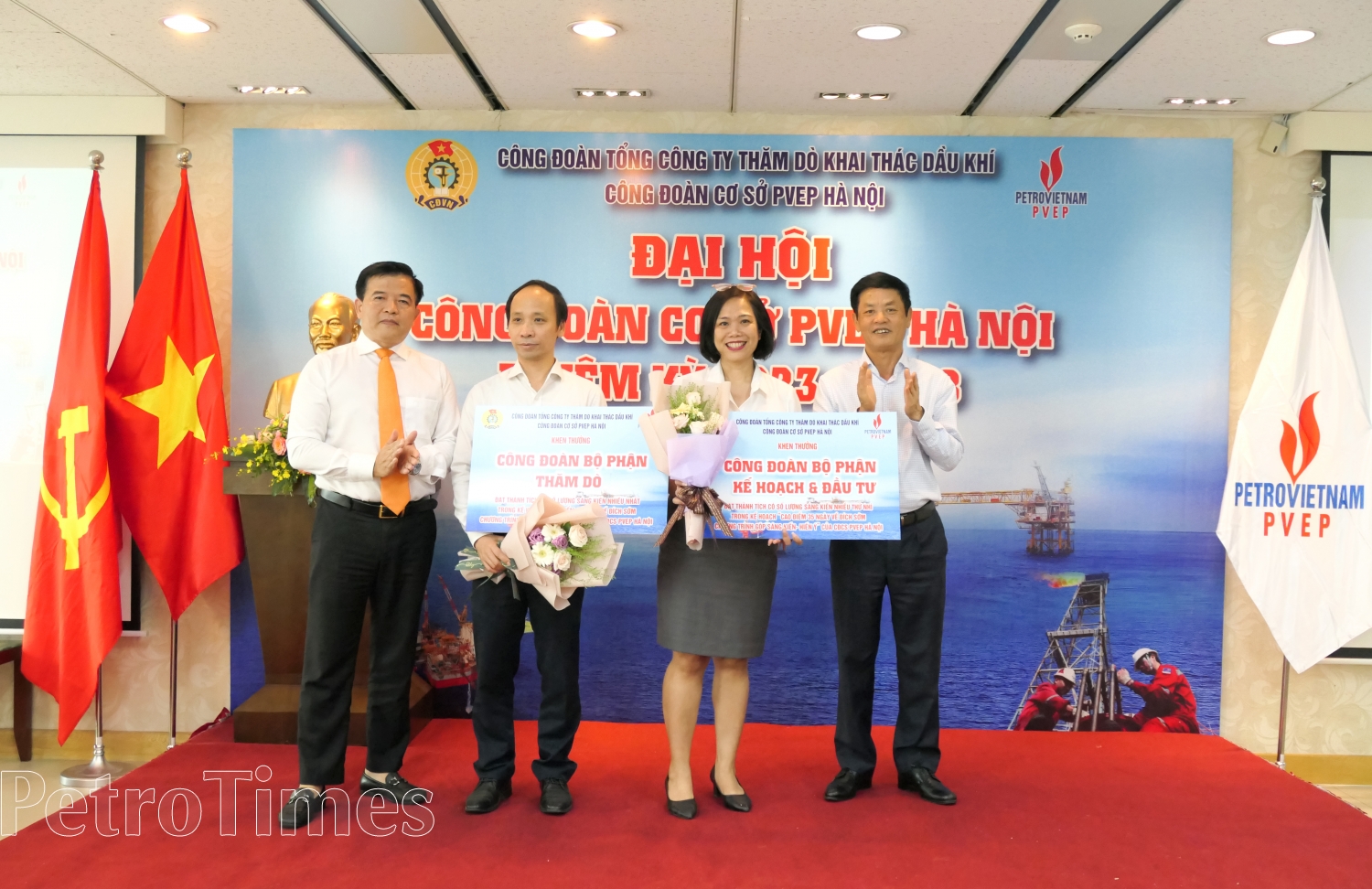 PVEP tuyên dương tập thể có thành tích suất sắc trong phong trào sáng kiến sáng chế PVEP tuyên dương tập thể có thành tích suất sắc trong phong trào sáng kiến sáng chế