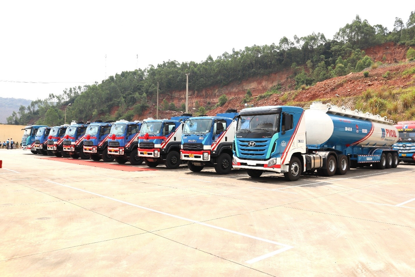 PVOIL Trans tổ chức Lễ xuất quân đội xe bồn miền Bắc