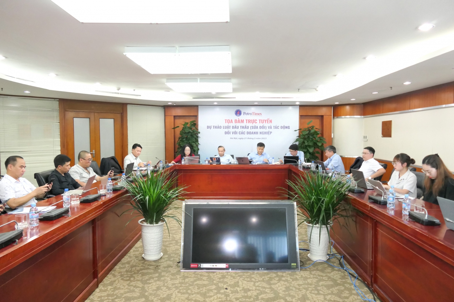 (LIVE) Tọa đàm "Dự thảo Luật Đấu thầu (sửa đổi) và tác động đối với các doanh nghiệp"