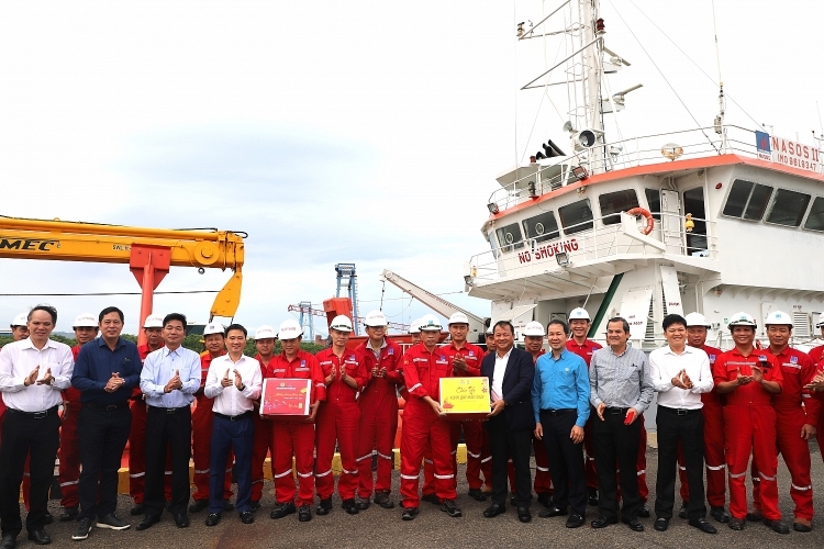Đảng lãnh đạo - nhân tố quyết định thắng lợi của Công đoàn PV Drilling Đảng lãnh đạo - nhân tố quyết định thắng lợi của Công đoàn PV Drilling