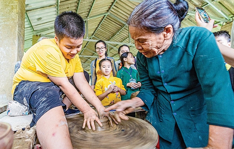 Chênh chao làng cổ Phước Tích Chênh chao làng cổ Phước Tích