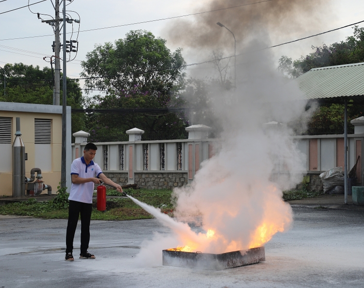 PVU bồi dưỡng nghiệp vụ phòng cháy chữa cháy PVU bồi dưỡng nghiệp vụ phòng cháy chữa cháy