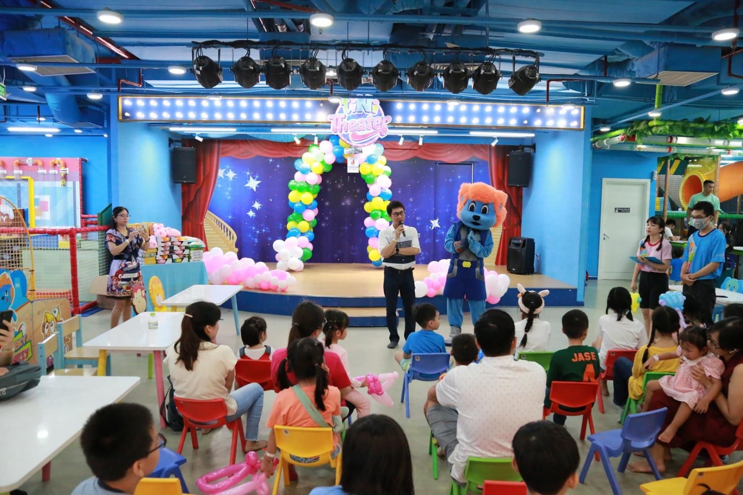 Công đoàn Cơ quan PVTrans tổ chức ngày vui chơi cho các cháu thiếu nhi nhân dịp 1/6 Công đoàn Cơ quan PVTrans tổ chức ngày vui chơi cho các cháu thiếu nhi nhân dịp 1/6
