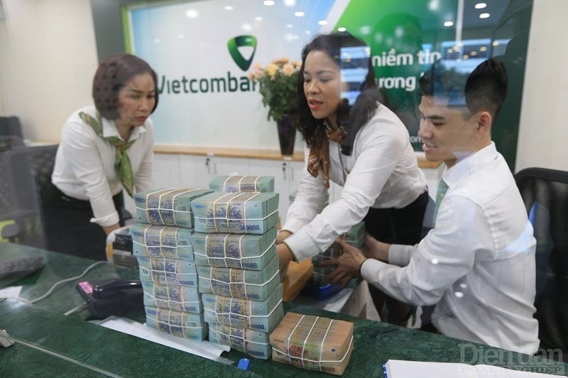 Khơi thông dòng tiền chảy ra nền kinh tế Khơi thông dòng tiền chảy ra nền kinh tế
