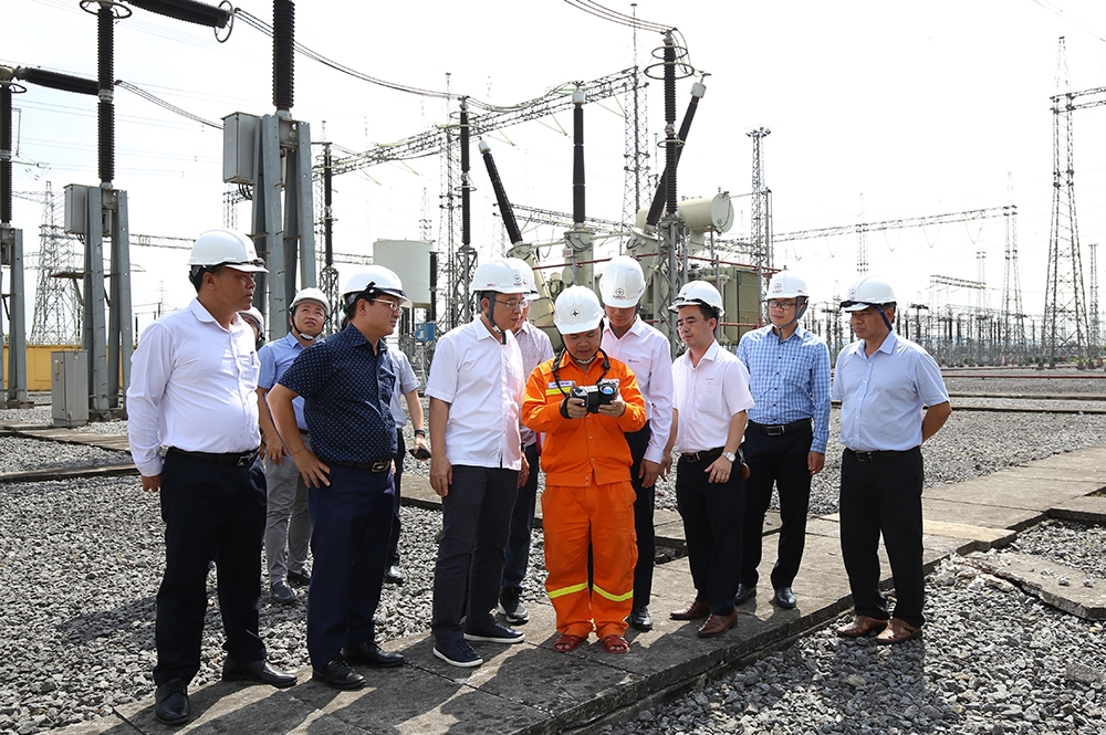 Giữ vững trục truyền tải 500kV Bắc - Nam đảm bảo điện cho miền Bắc mùa nắng nóng
