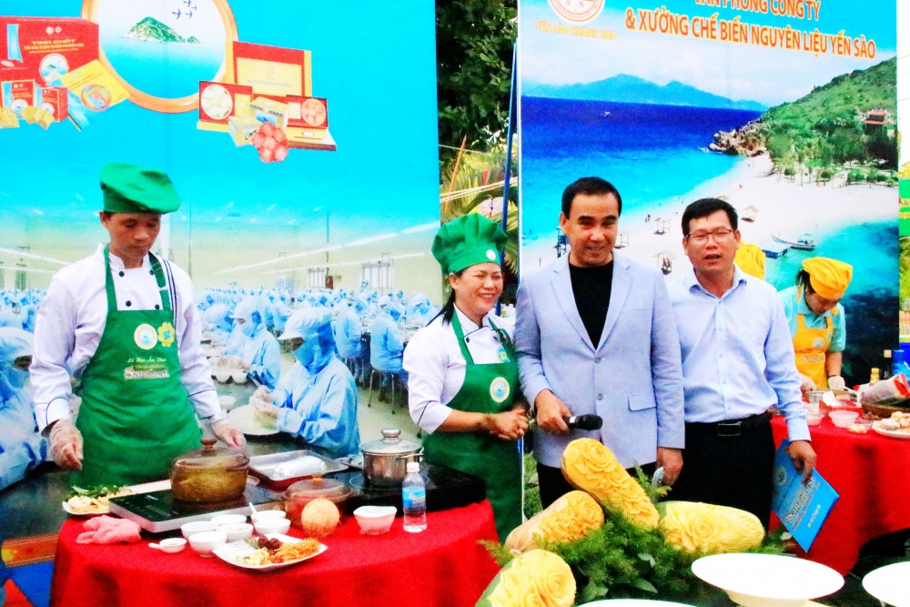 42 món ăn chế biến từ yến sào trong lễ hội ẩm thực 42 món ăn chế biến từ yến sào trong lễ hội ẩm thực
