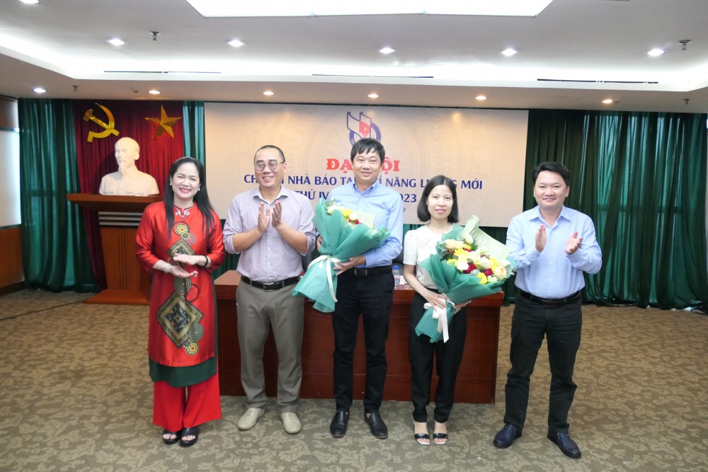 Chi hội Nhà báo Tạp chí Năng Lượng Mới tổ chức Đại hội lần thứ IV, nhiệm kỳ 2023 - 2025 Chi hội Nhà báo Tạp chí Năng Lượng Mới tổ chức Đại hội lần thứ IV, nhiệm kỳ 2023 - 2025